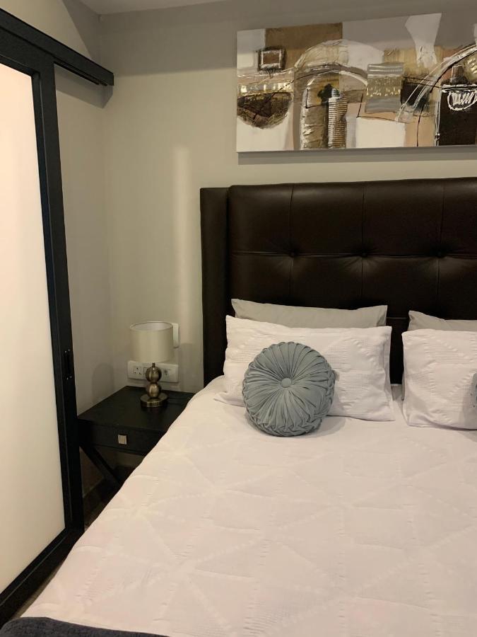 Regency Hotel Apartment @ 4Th Pretoria-Noord Eksteriør billede